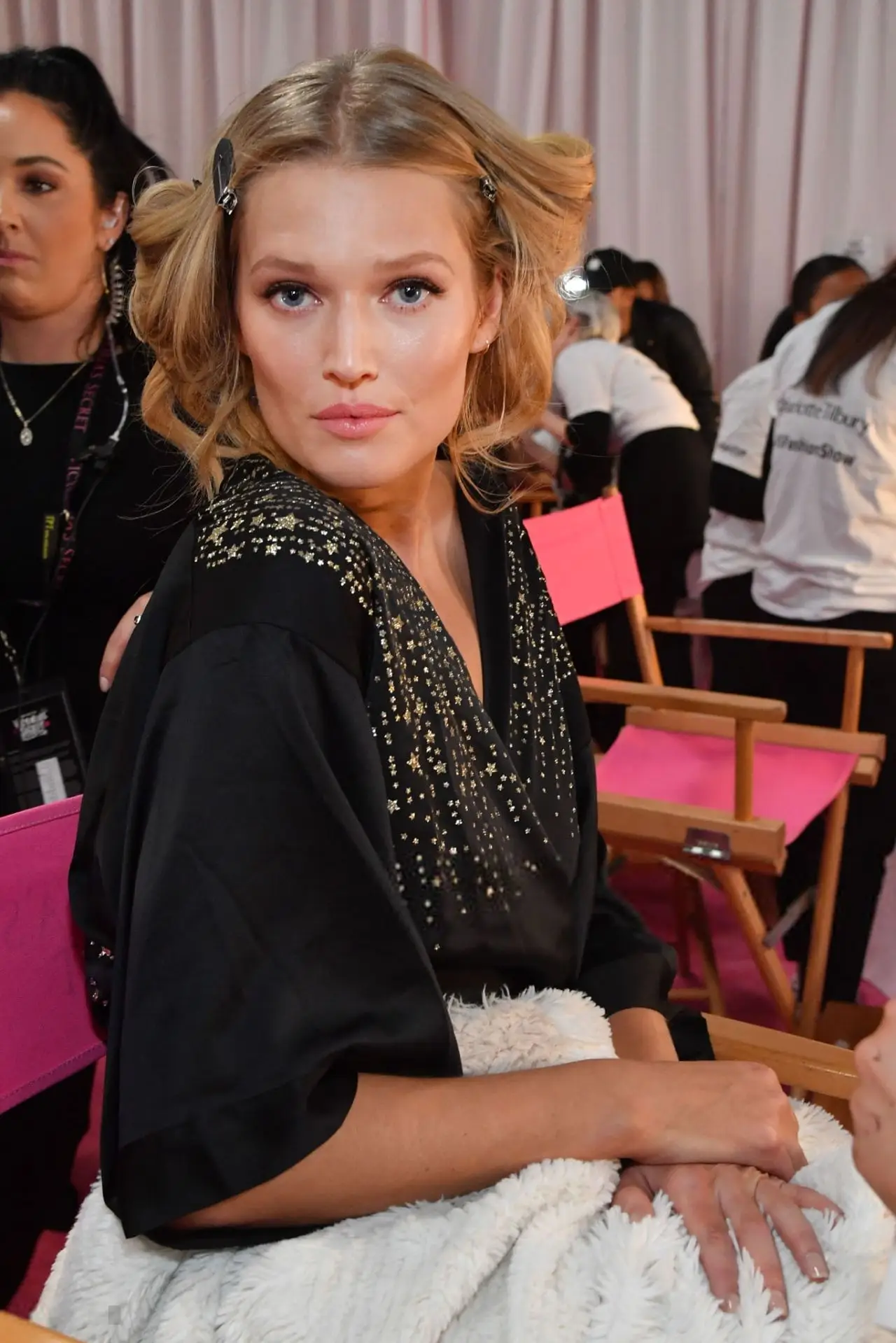 Toni Garrn Stills at 2018 Victoria Secret Fashion Show Backstage in New York3